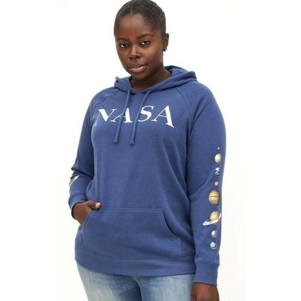 Torrid 1 (1X 14/16) NASA Space Planets Relaxed Fit Cozy Fleece Hoodie Sweatshirt